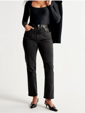🖤NWT Abercrombie Curve Love Vegan Leather Panel Ankle Straight Jeans Size 29🖤